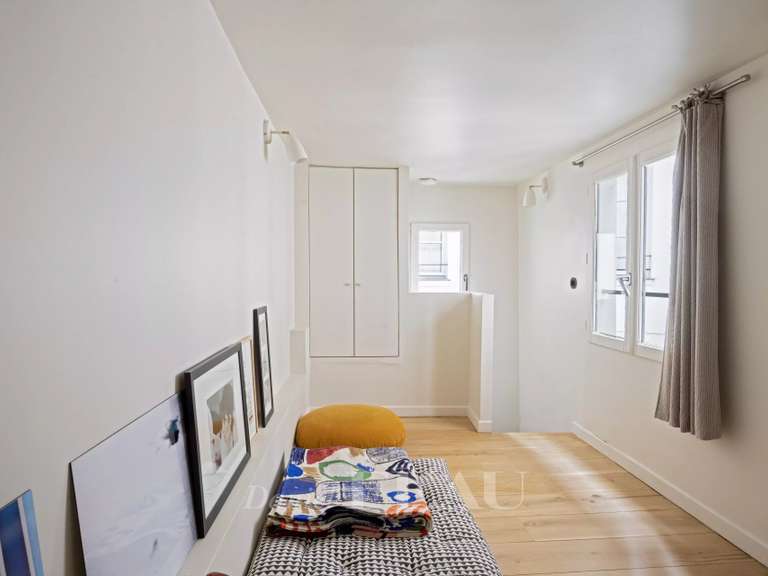 Appartement Paris 3e - 3 chambres - 101m²