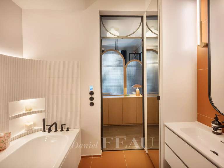 Appartement Paris 3e - 3 chambres - 101m²