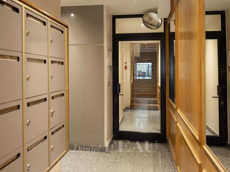 Appartement Paris 1er - 2 chambres - 68m²
