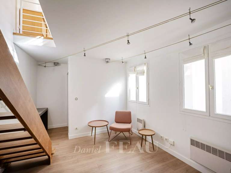 Appartement Paris 1er - 2 chambres - 68m²