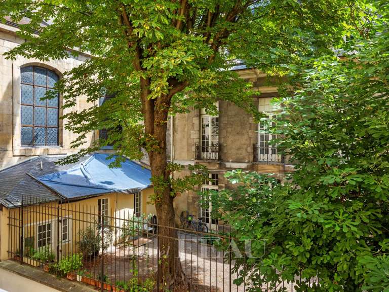Apartment Paris 4e - 3 bedrooms - 120m²