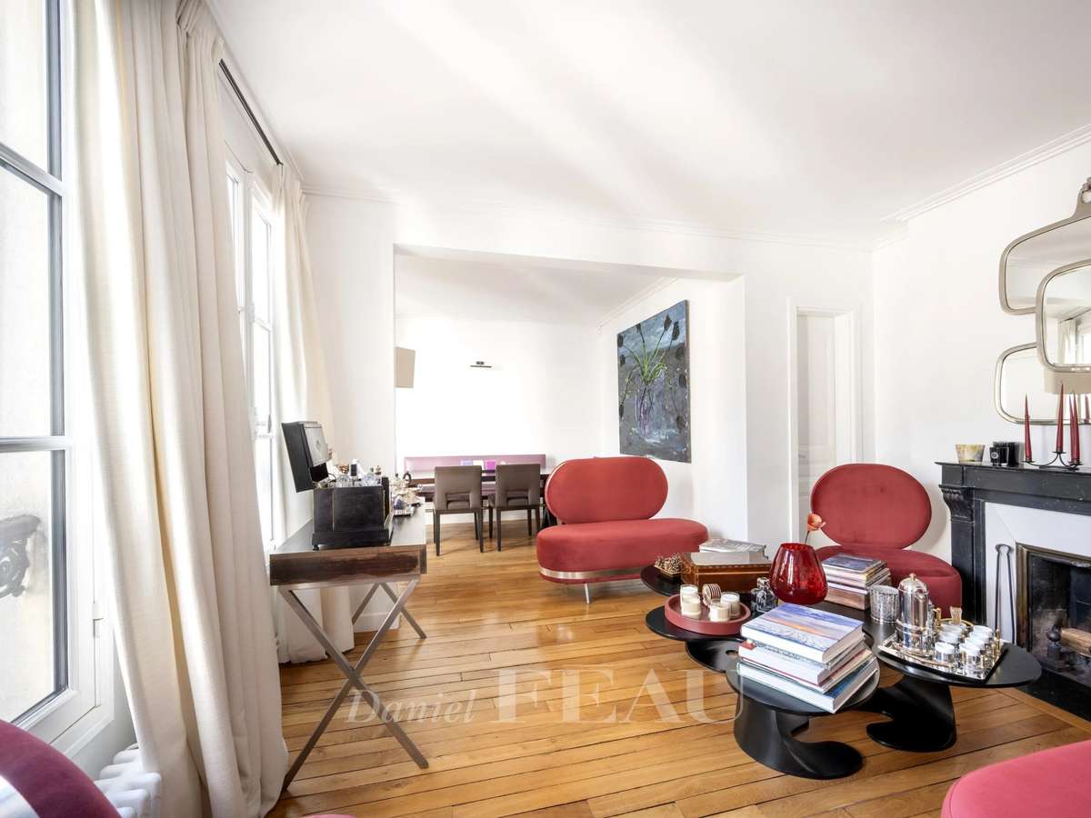 Apartment Paris 7e