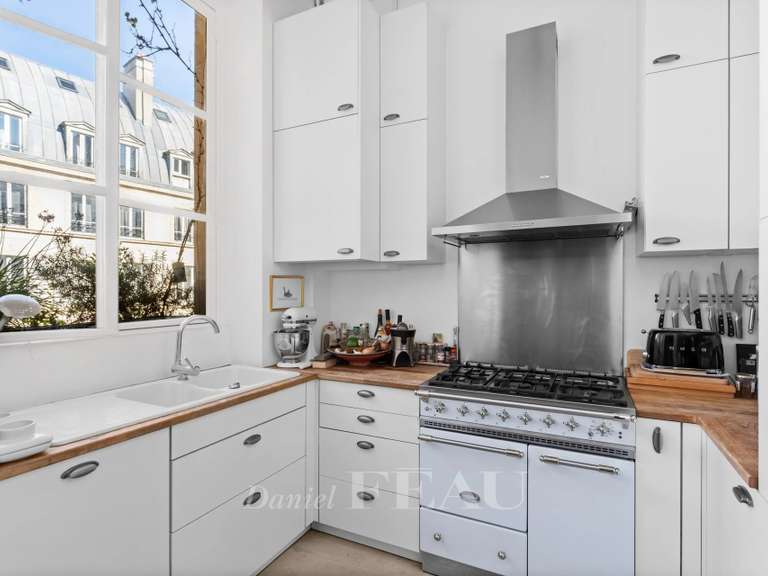 Appartement Paris 1er - 3 chambres - 196m²