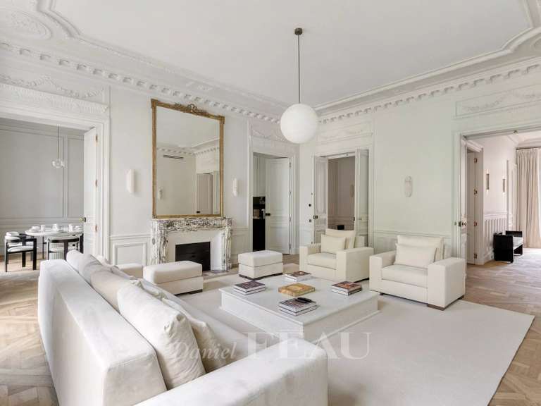 Apartment Paris 8e - 3 bedrooms - 215m²