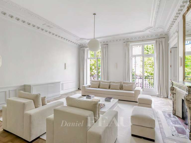 Apartment Paris 8e - 3 bedrooms - 215m²