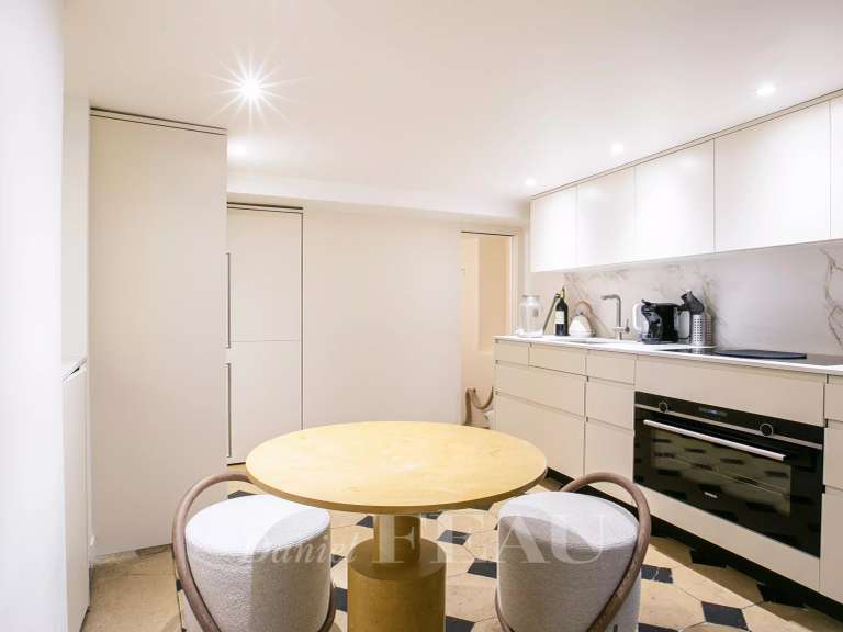 Appartement Paris 6e - 3 chambres - 107m²