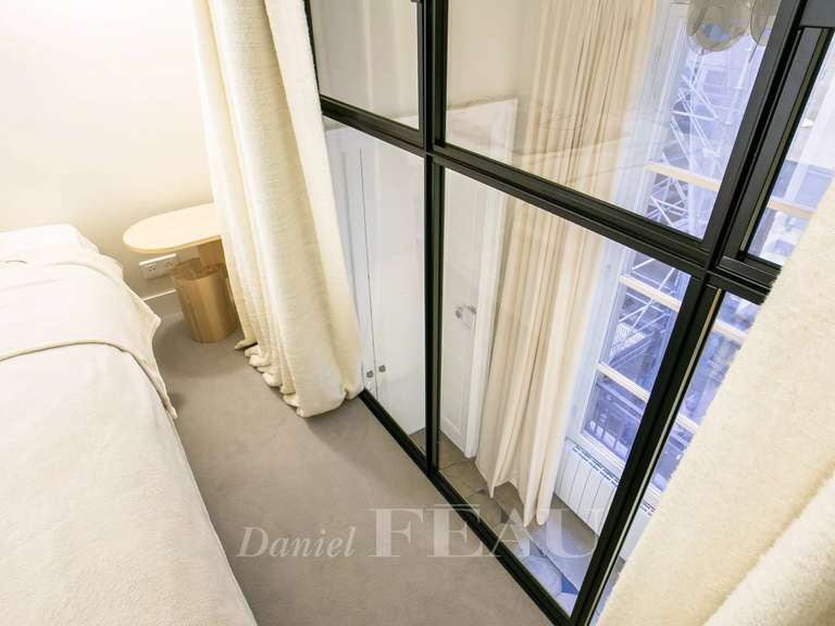 Appartement Paris 6e - 3 chambres - 107m²