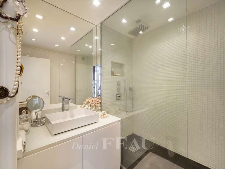 Appartement Paris 6e - 2 chambres - 116m²