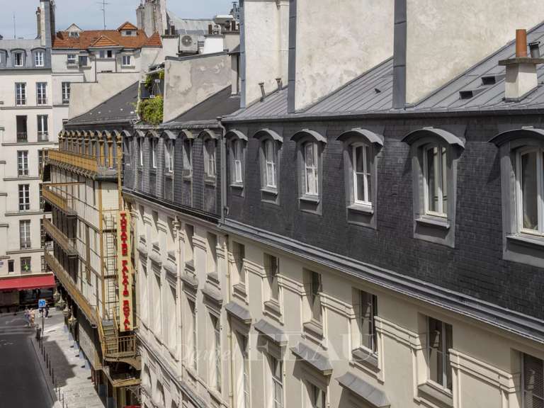 Appartement Paris 1er - 2 chambres - 82m²