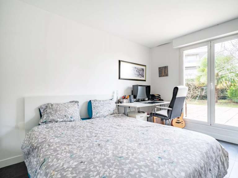 Appartement Saint-Germain-en-Laye - 2 chambres - 79m²