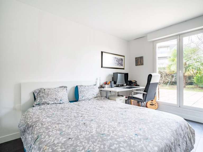 Appartement Saint-Germain-en-Laye - 2 chambres - 79m²