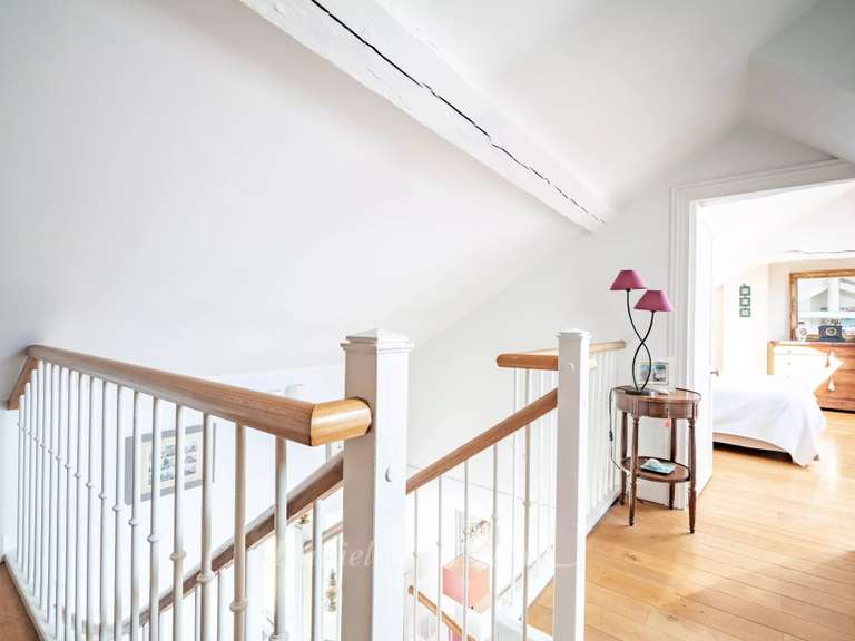 Appartement Saint-Germain-en-Laye - 3 chambres - 180m²