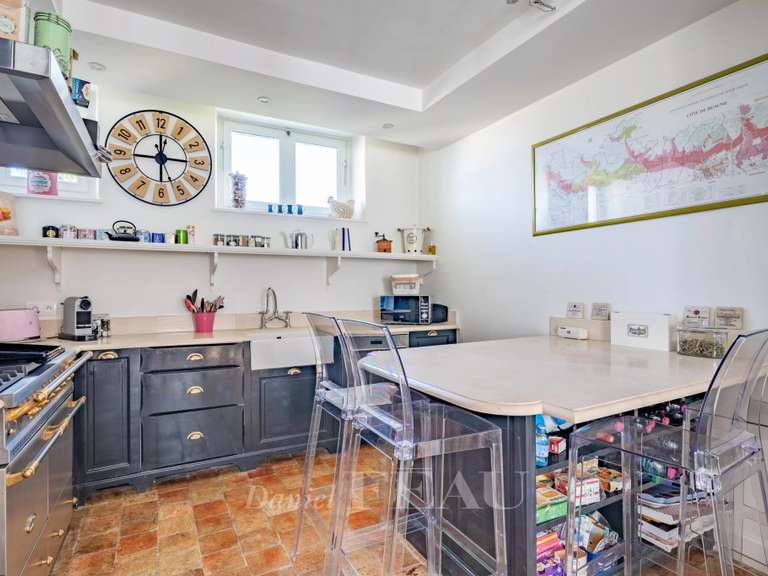 Appartement Saint-Germain-en-Laye - 3 chambres - 180m²