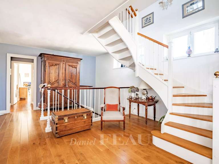 Appartement Saint-Germain-en-Laye - 3 chambres - 180m²
