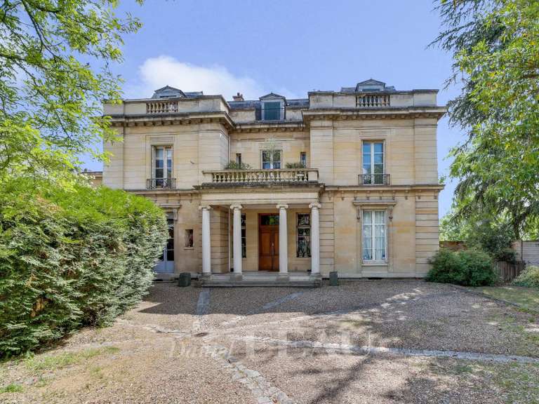Appartement Saint-Germain-en-Laye - 2 chambres - 106m²