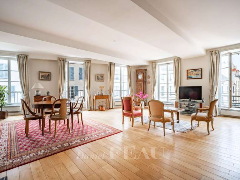 Appartement Saint-Germain-en-Laye - 2 chambres - 110m²