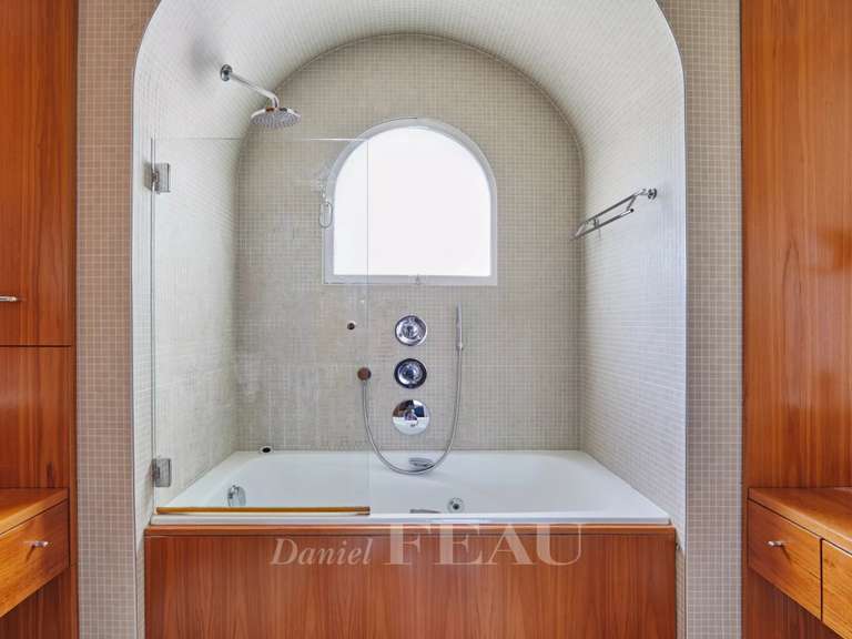 Apartment Neuilly-sur-Seine - 1 bedroom - 89m²