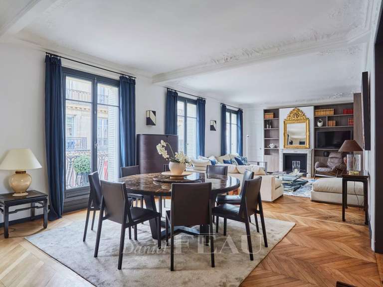 Appartement Paris 16e - 4 chambres - 184m²