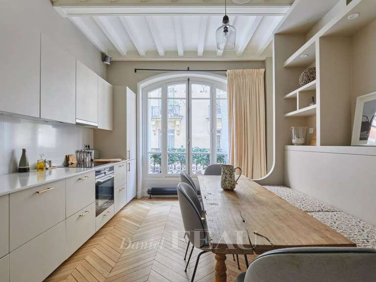 Appartement Paris 16e - 4 chambres - 134m²