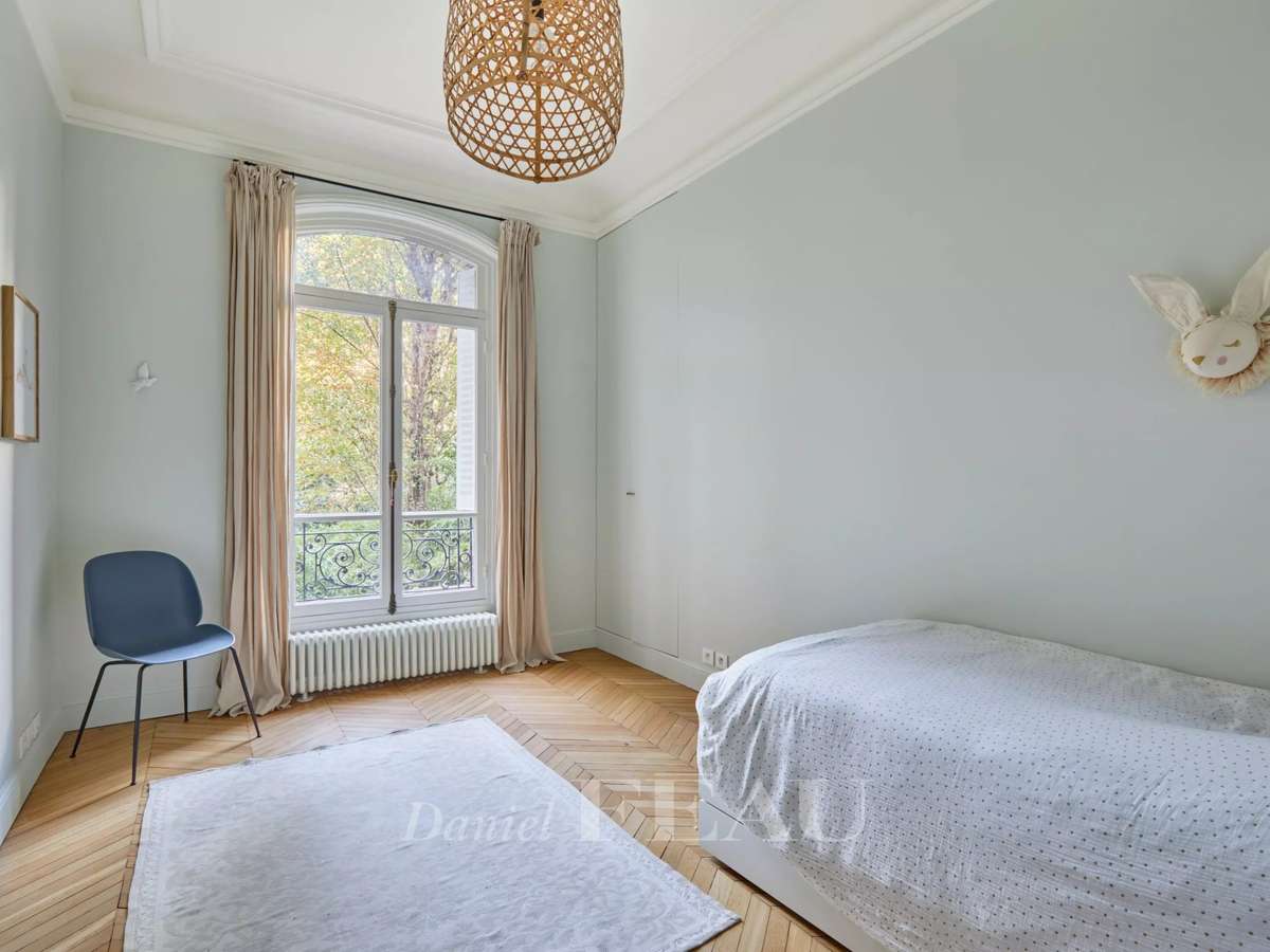 Apartment Paris 16e