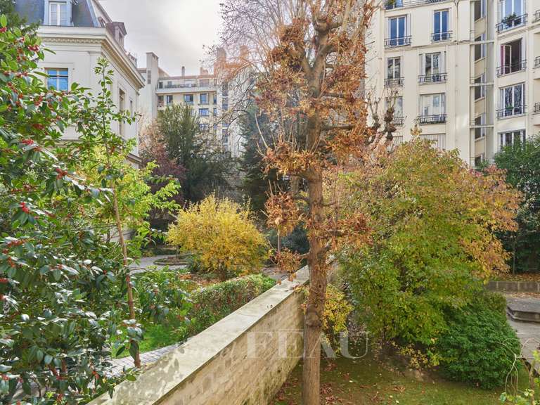 Appartement Paris 16e - 3 chambres - 119m²