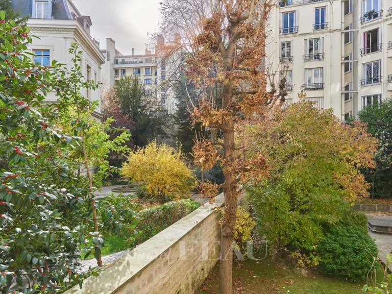 Appartement Paris 16e - 3 chambres - 119m²
