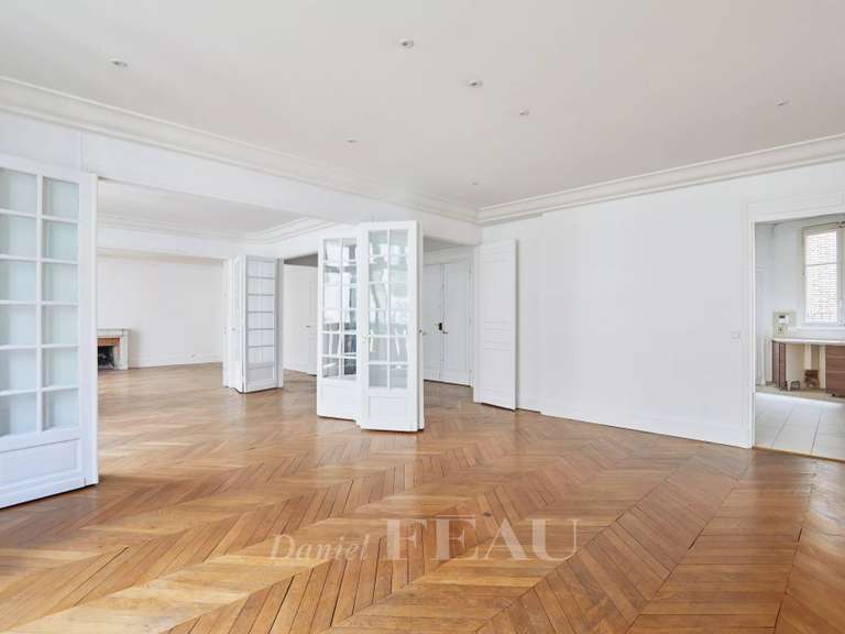 Appartement Paris 16e - 5 chambres - 183m²