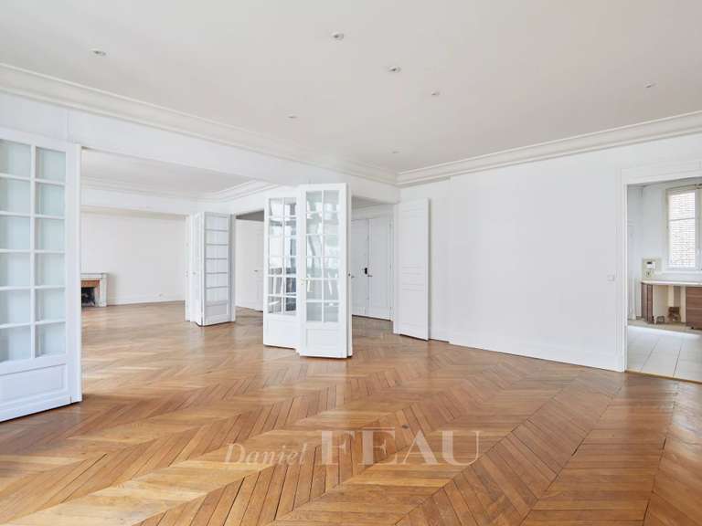 Appartement Paris 16e - 5 chambres - 183m²
