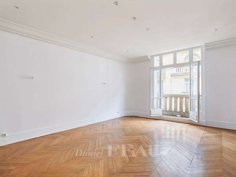 Appartement Paris 16e - 5 chambres - 183m²