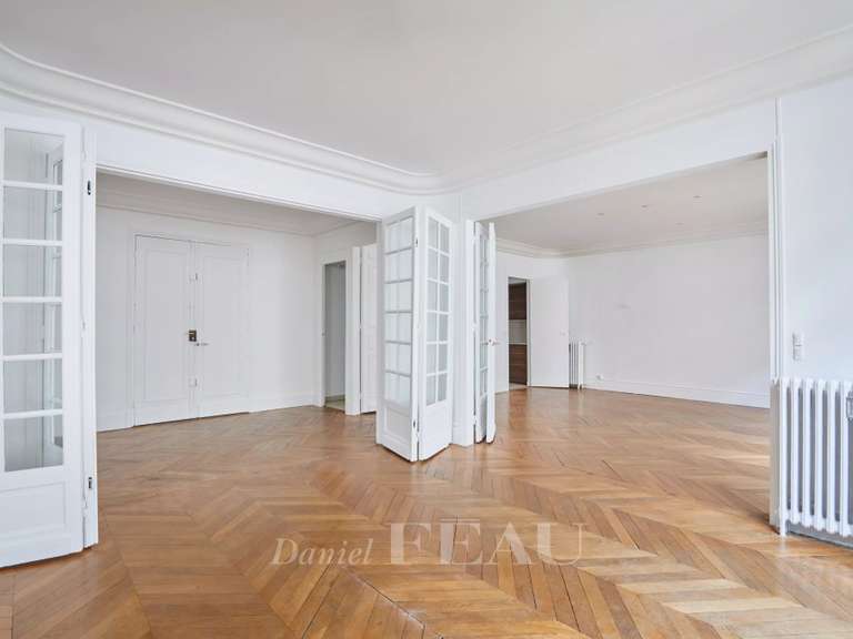 Appartement Paris 16e - 5 chambres - 183m²