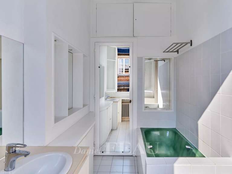Apartment Paris 16e - 2 bedrooms - 106m²