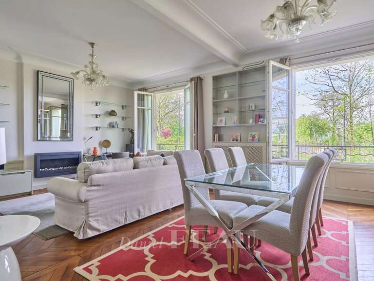 Appartement Paris 16e - 2 chambres - 94m²