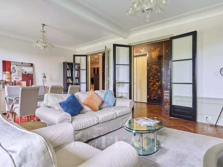 Appartement Paris 16e - 2 chambres - 94m²