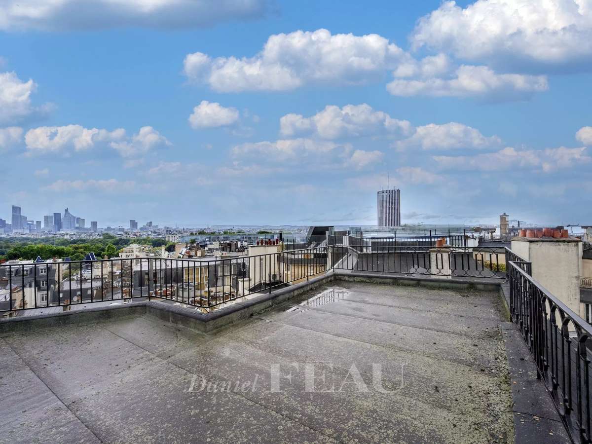 Apartment Paris 16e