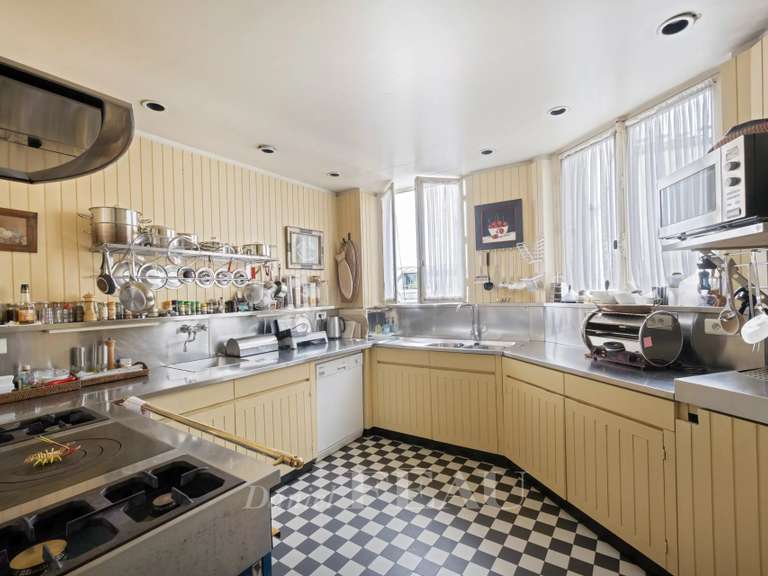 Appartement Paris 16e - 5 chambres - 331m²