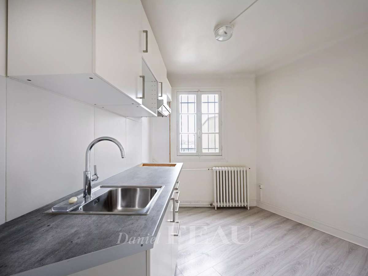 Apartment Paris 16e