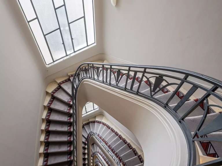 Appartement Paris 16e - 5 chambres - 331m²