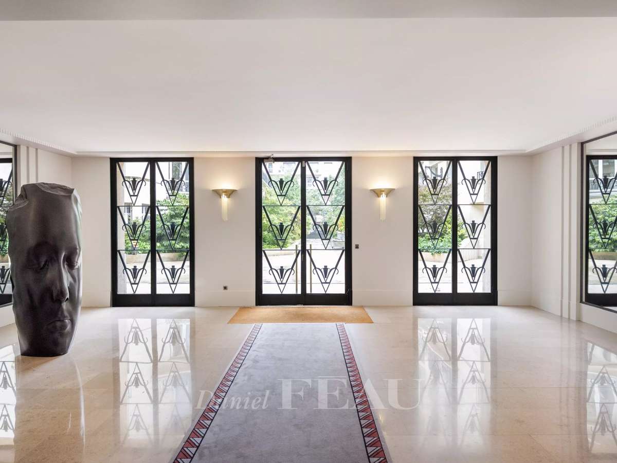 Apartment Paris 16e