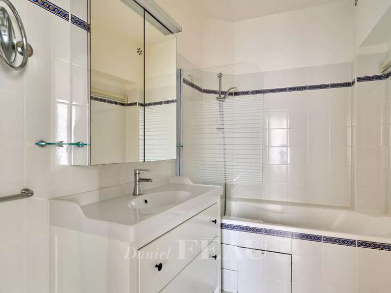 Apartment Paris 16e - 2 bedrooms - 80m²