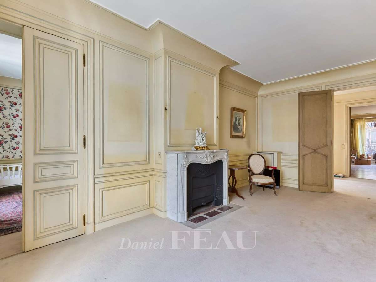 Apartment Paris 16e