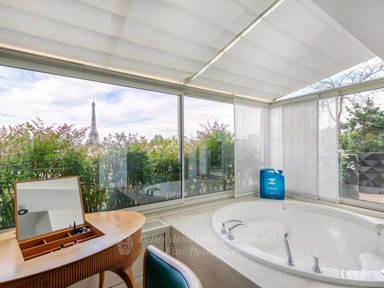 Appartement Paris 16e - 4 chambres - 296m²