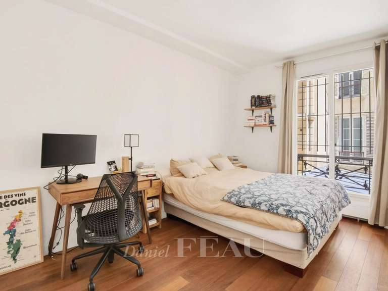 Appartement Paris 2e - 2 chambres - 67m²