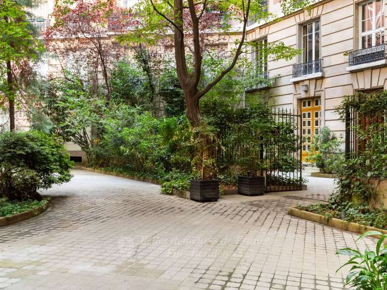 Appartement Paris 17e - 3 chambres - 159m²