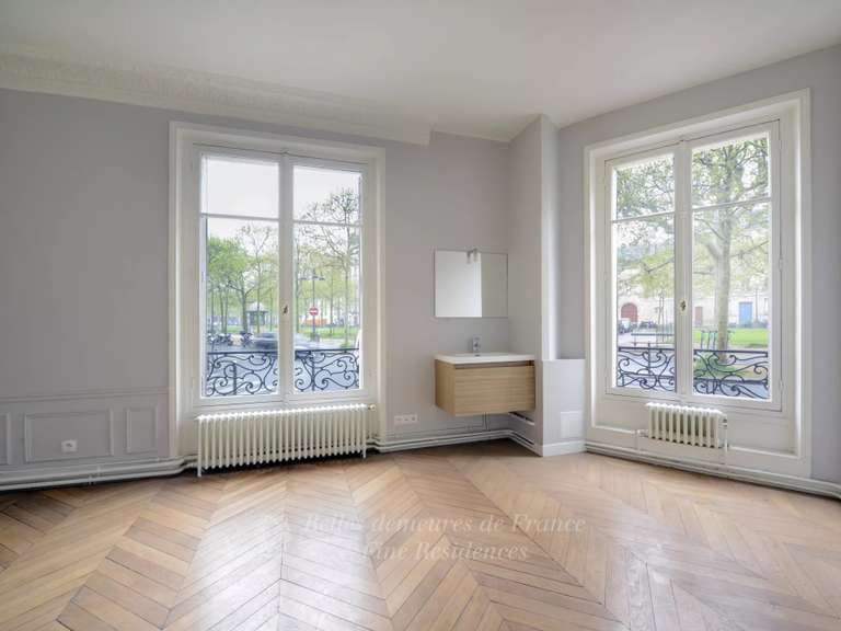 Appartement Paris 7e - 4 chambres - 160m²