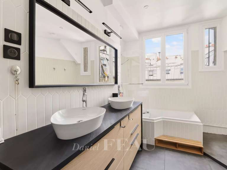 Appartement Paris 4e - 2 chambres - 91m²
