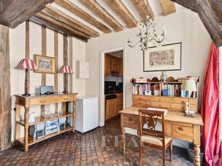 Appartement Paris 4e - 1 chambre - 65m²