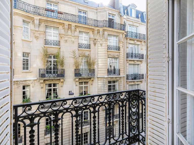Appartement Paris 16e - 3 chambres - 142m²