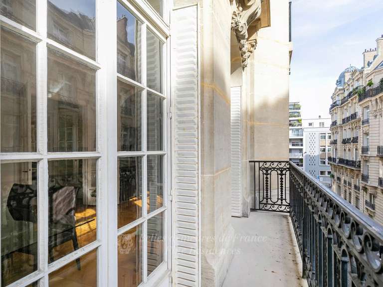 Appartement Paris 16e - 3 chambres - 142m²