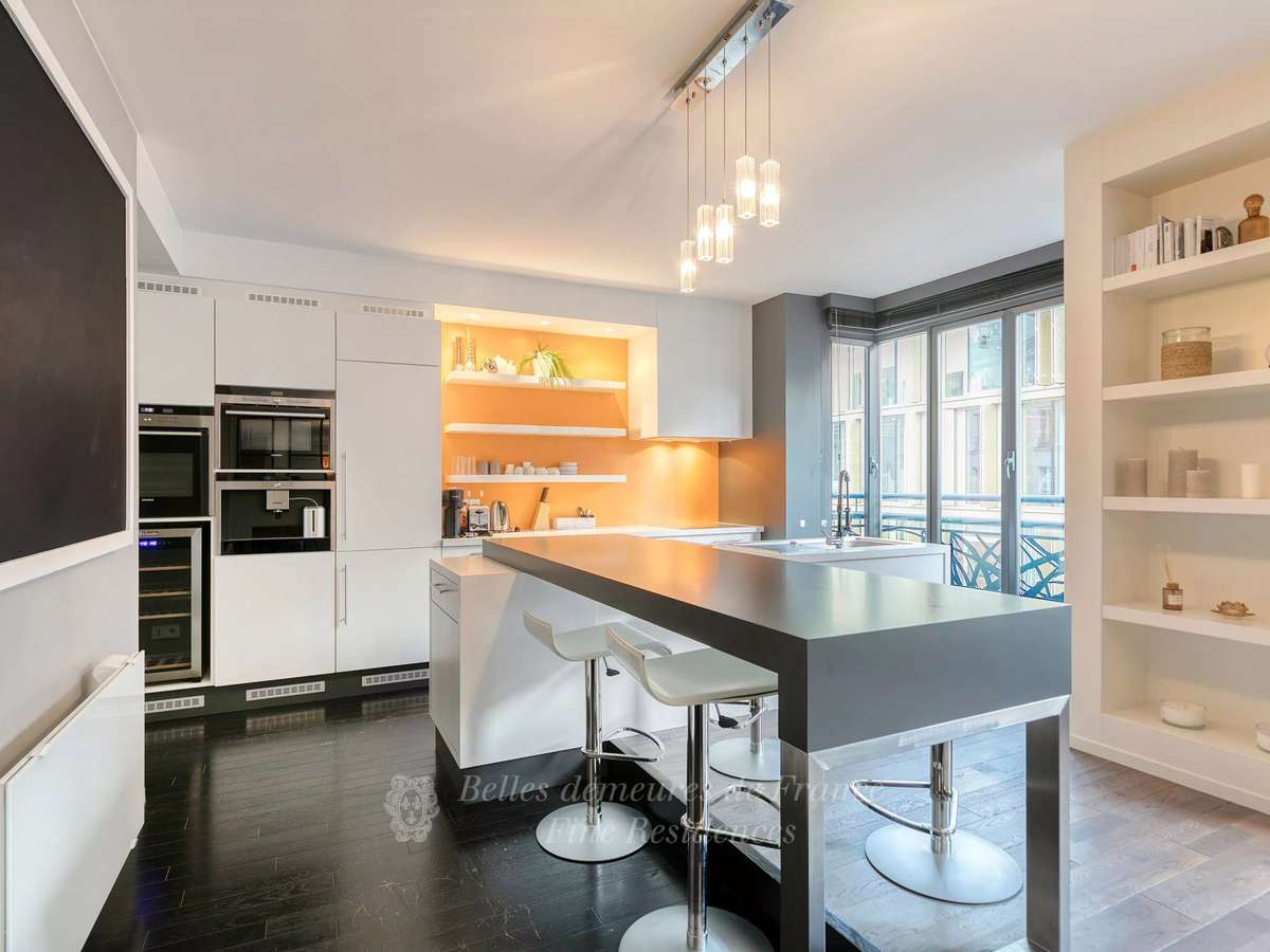 Apartment Paris 8e