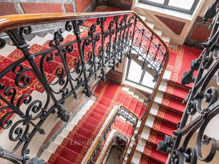 Appartement Paris 8e - 4 chambres - 345m²